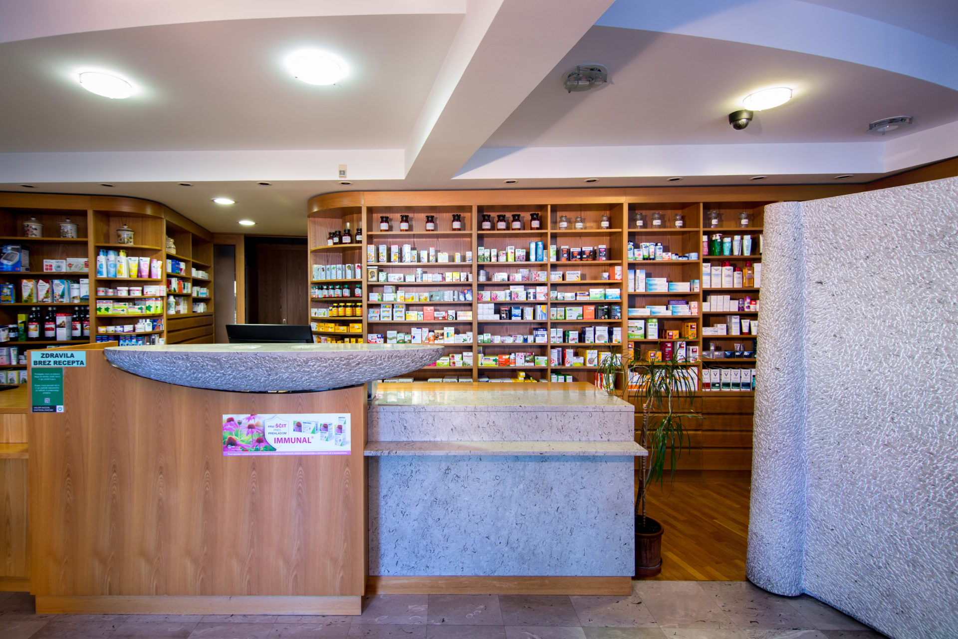 Lekarniška podružnica Komen